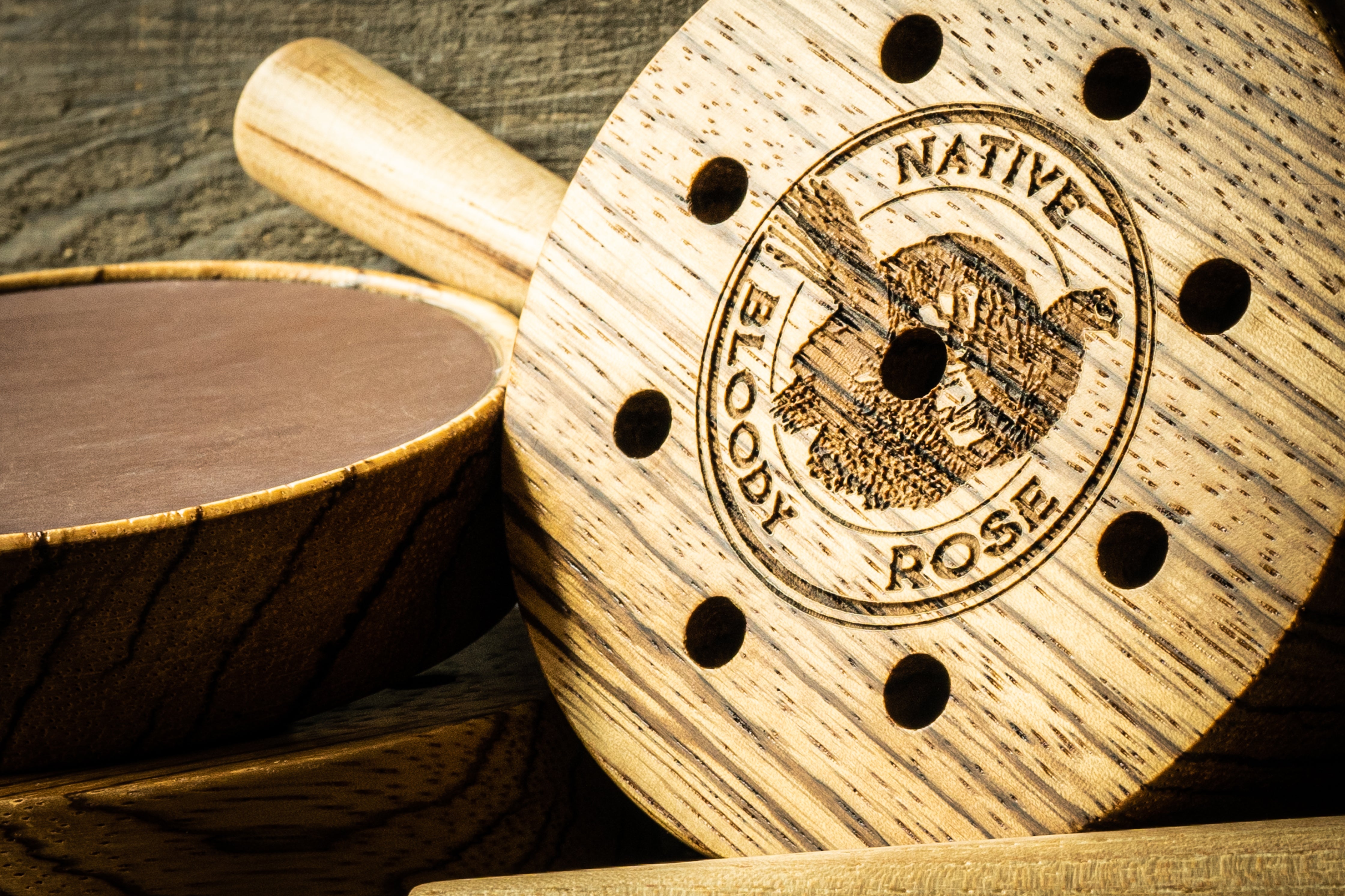 【ツボツボ】もみ消し Stifle 英語版 foil×3 BLOODY ROSE/ ZEBRA WOOD RED SLATE W/ HICKORY STRIKER – NativebyCarlton